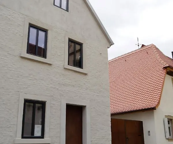 Quartier No. 5 Apartment